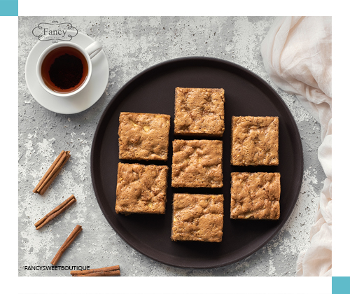 Cinnamon apple cake